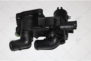 15026011 TERMOSTAT YUVASI KOMPLE POLO-IBIZA-CORDOBA-FABIA 1.4 16V 02->