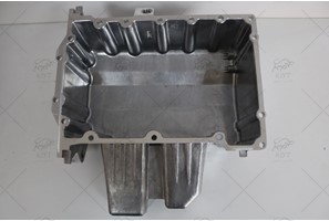 ENGINE OIL PAN