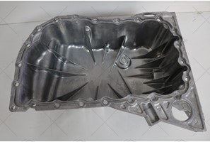 ENGINE OIL PAN