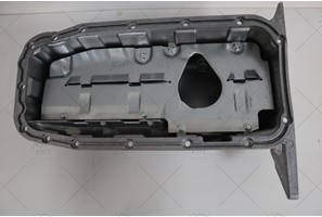 ENGINE OIL PAN