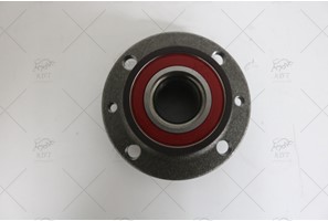 WHEEL HUB