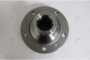 WHEEL HUB