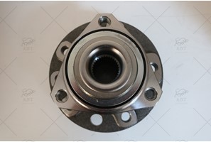 WHEEL HUB