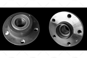 WHEEL HUB